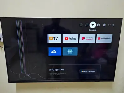 Philips 43 4K UHD LED Android TV (43PUT7406/ 56  Cracked screen.