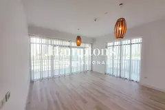Chiller Free | Corner Unit | Marina View