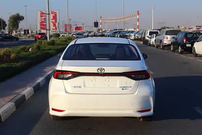 2026 Toyota COROLLA — миниатюра 5