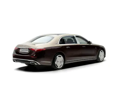 Mercedes-Maybach S680 | Two-Tone | GCC Spec | First-Class Rear Seats-3