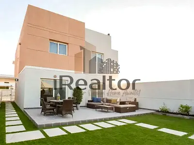 Available 3 Bed Villa | Well-maintained | Corner Unit | For RENT