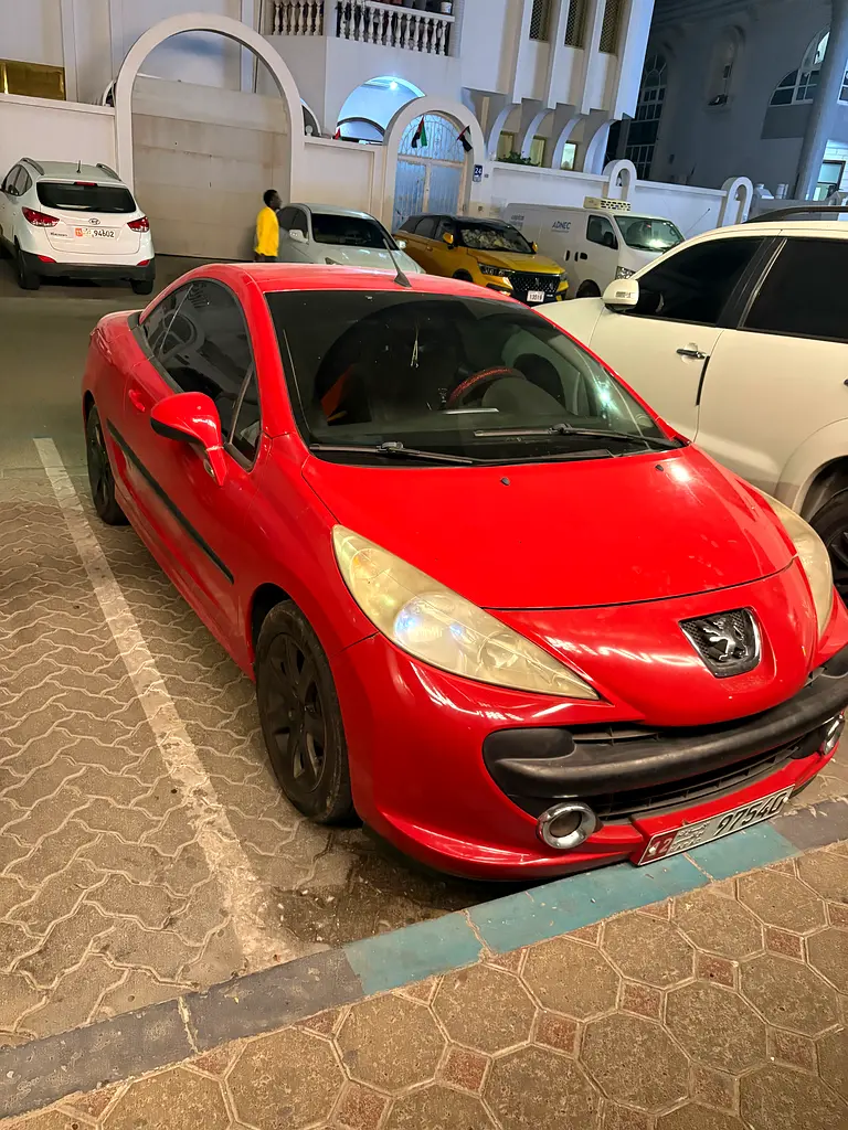 Peugeot 208 2009 — photo 1 of 7