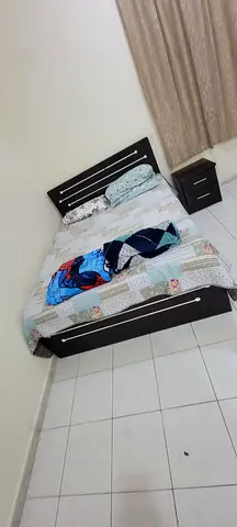 Queen Bed