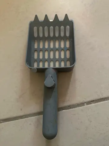 Durable Grey Cat Litter Scoop with Comfortable Handle