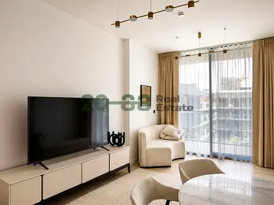 Well Maintained l Modern Interiors l Easy Access