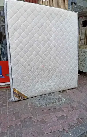 King size mattress 180x200cm.  All times delivery available