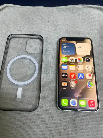 iPhone 12 mini 128 Gb white case super clean phone