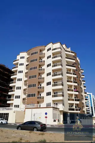 شقة واسعة بغرفة نوم واحدة | مفروشة بالكامل | شاغرة