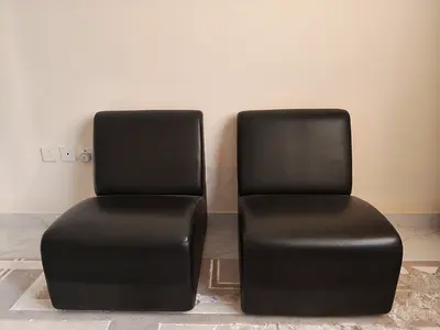 Set of 2 Black Armless Leather Lounge Chairs - excellent Condition