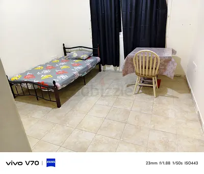 Fully furnished room for executive bachelors (male/female ). Available in shabiya10