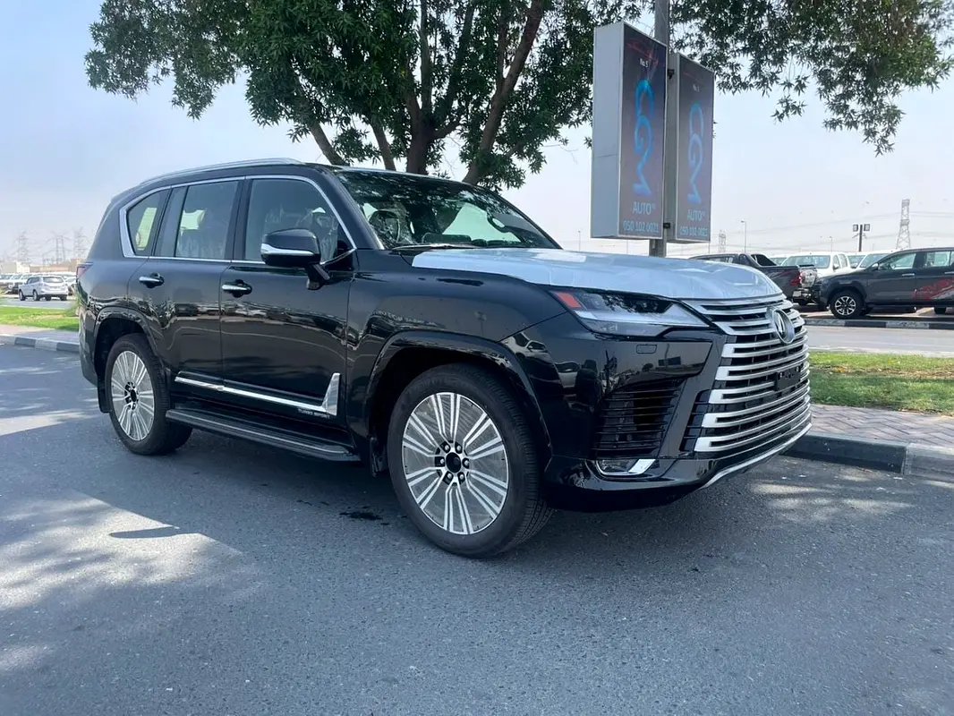 Lexus LX-Series 2026 — photo 1 of 17