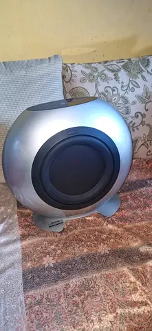 KEF HTB2  Powered Subwoofer