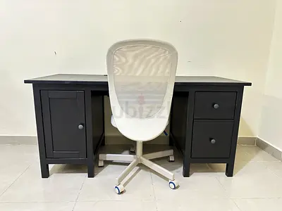 Ikea studying table with chair 150cm x 60cm color black, used but still ok