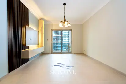 Stunning 2BR + Maids | Upgraded | Lake Views