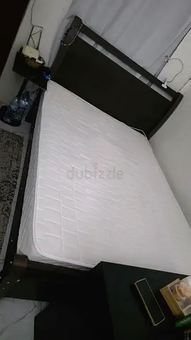 Queen bed + Mattress FREE