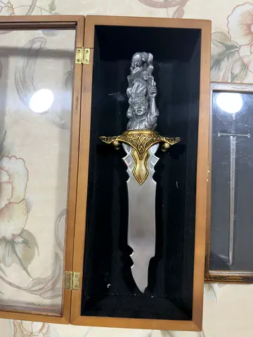 Lord of the rings Collectible swords