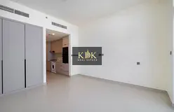 Best Deal | Fitted Kitchen | Spacious Unit