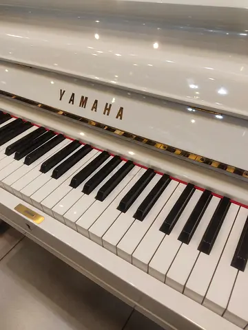 Yamaha U3F
