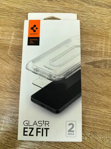 samsung s24 spigen screen protector