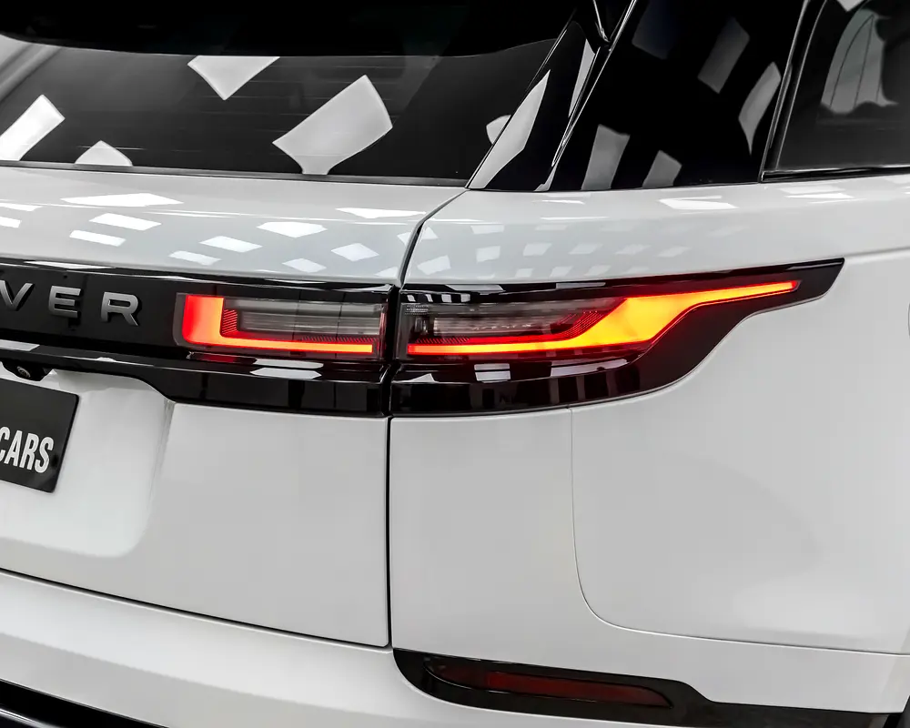 Land Rover Range Rover Velar 2025