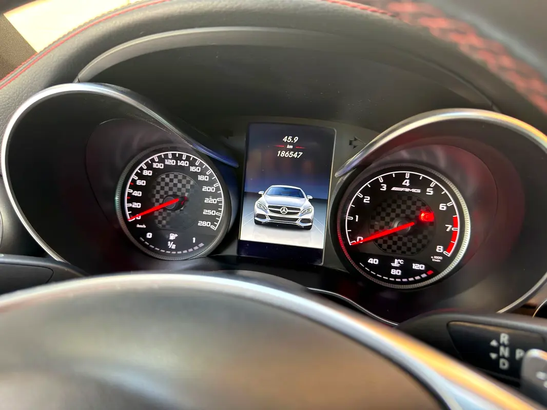 Mercedes-Benz C-Class 2017 — photo 1 of 11