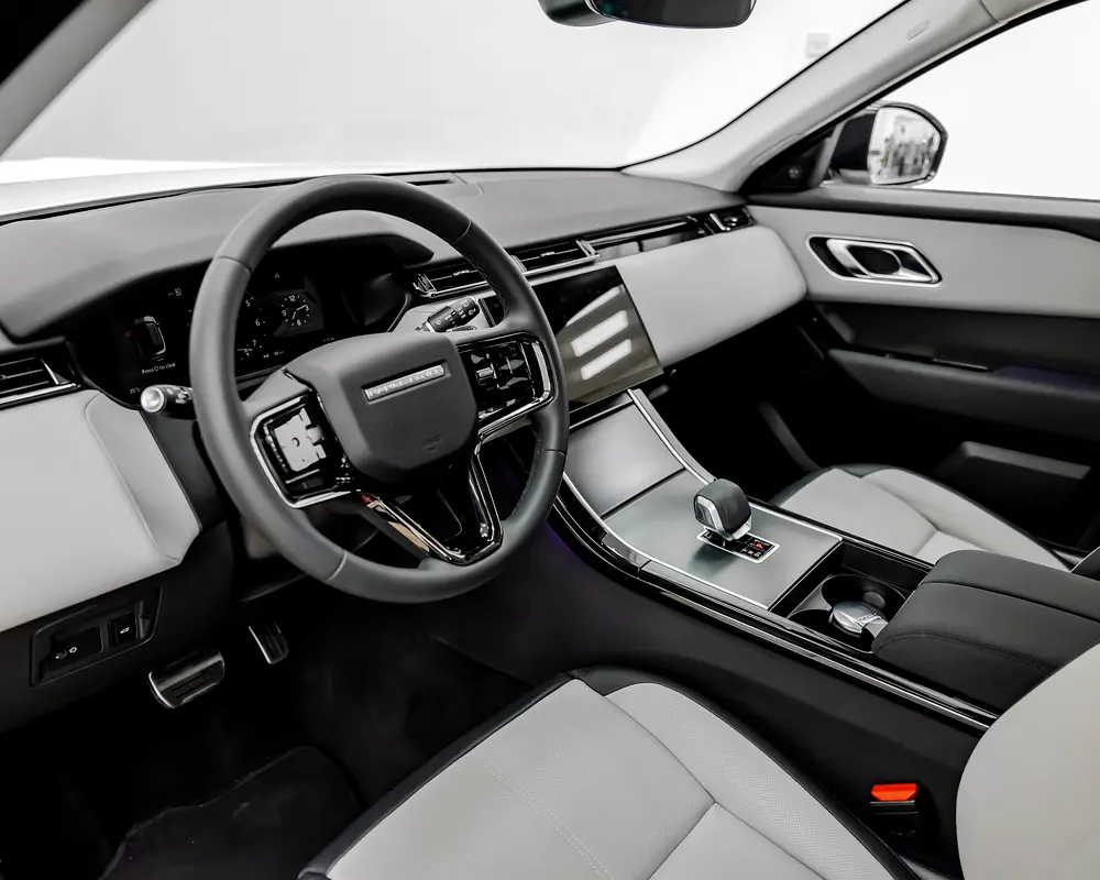 Land Rover Range Rover Velar 2025