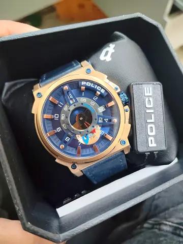 New Police watch in Box with warranty (original price 1000 - Selling for 340)