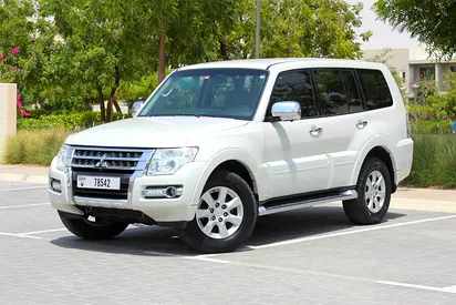Mitsubishi Pajero 3.5 Gold Edition 2017 w/ ANDROID INFOTAINMENT