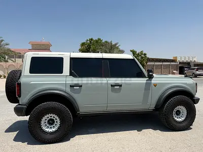 Ford Bronco Badlands 2022 GCC Specs