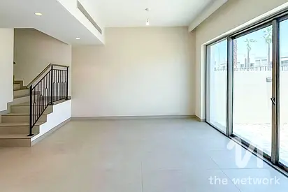 Stylish 4BR Townhouse | Brand New | Nice Location