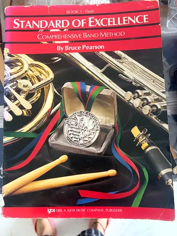 Standard of Excellence Book 1 - Comprehensive Band Method (Flute) by Bruce Pearson
