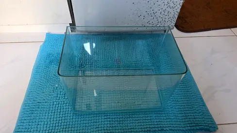 Clear Glass Aquarium Tank