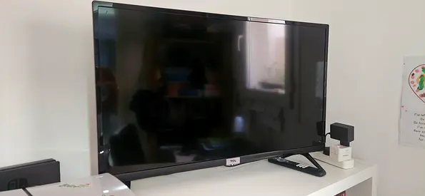 TCL Television 32 inch Smart TV