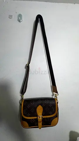 PRELOVED BAG: JAPAN/KOREA - Genuine Leather: LV