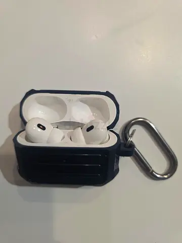 Apple AirPods Pro 2nd Generation Original - Good condition
