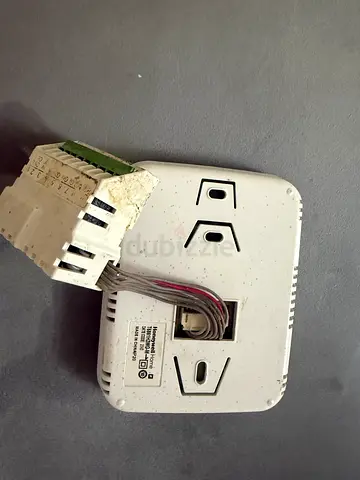 Honeywell Home thermostat control unit (used, parts/repair)