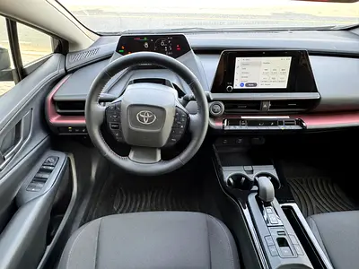 2025 Toyota PRIUS 照片 15