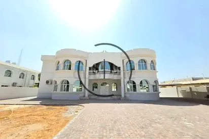 Family Room available in Executive Villa - AbuHail