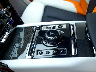 2025 ROLLS-ROYCE CULLINAN — миниатюра 13