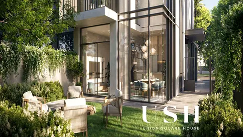On the Park | Single Row | Premium Location