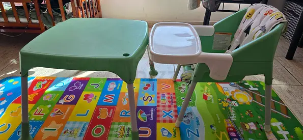 Antilop-style plastic baby high chair with tray - green/white, excellent condition