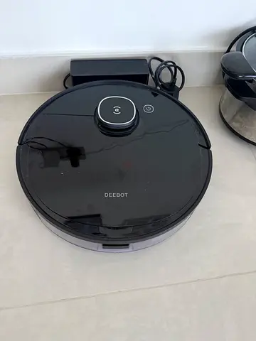 Ecovacs DEEBOT Robot Vacuum - Good Working Condition