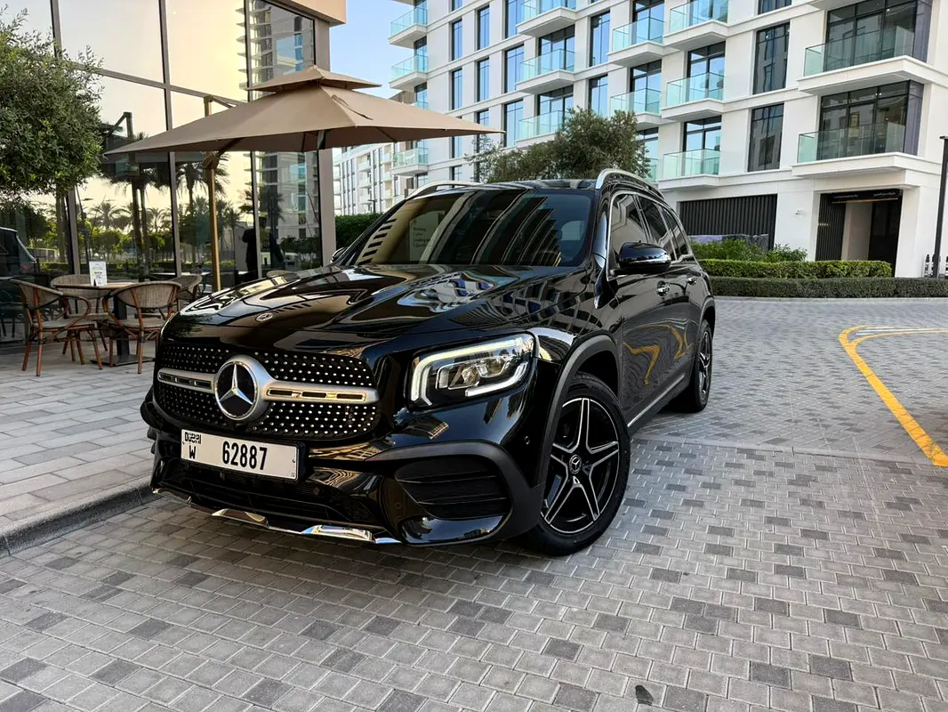 Mercedes-Benz GLB-Class 2021 — photo 1 of 17