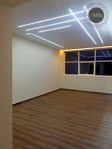 شقة لقطة 2 غرف وصالة 1668 قدم بأبراج عجمان 1 | مفروشة بفرش جديد كلياً وأقساط مطور