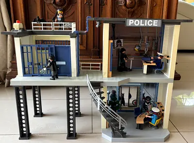 Playmobil Police Station with Prison (5182)