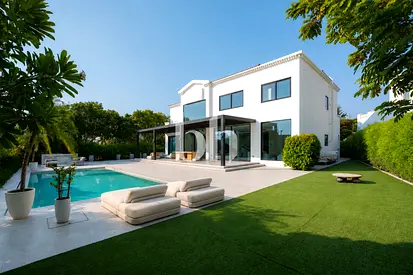 New to Market | Extended | Plot 12,821 sq.ft