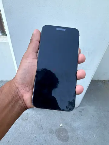 iphone 15 pro max E SIM