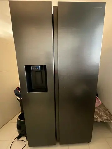 Samsung Friage Freezer Side By Side With Auto Ice Maker Water Filter 90cm width
