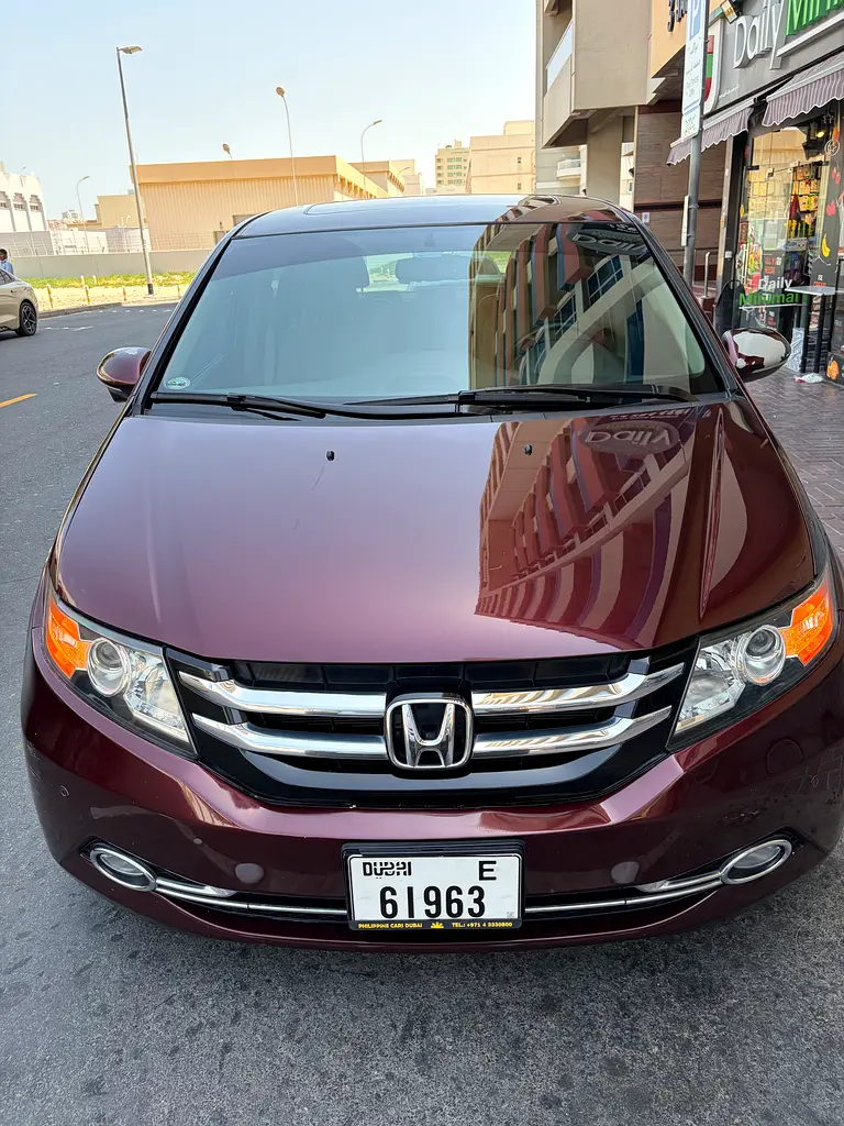 Honda Odyssey 2015 — photo 1 of 20