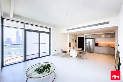 Private Beach | Stunning 2 Bedroom | Vacant